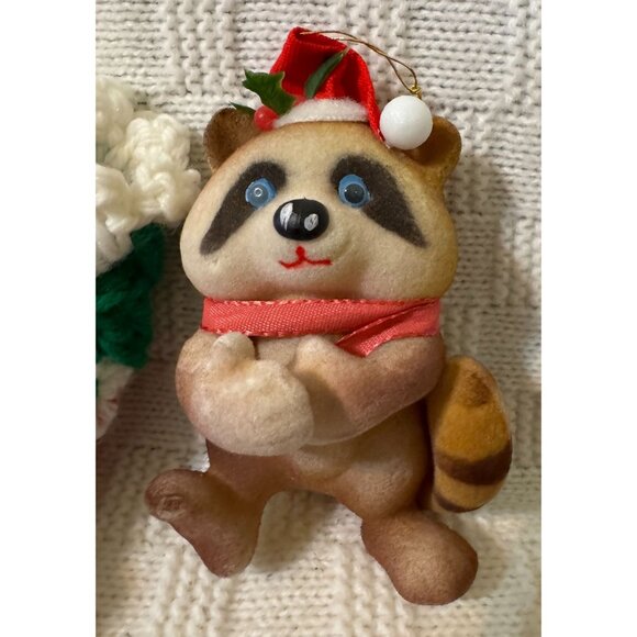 VTG Flocked Christmas Raccoon in Handmade Crochet Pouch in Red, Green & White - Picture 5 of 8